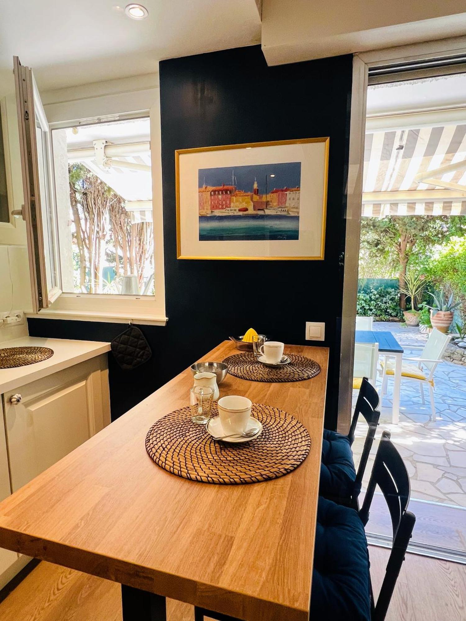 Superbe Appartement Avec Terrasse Jardin Et Parking Prive Saint-Tropez Exterior foto